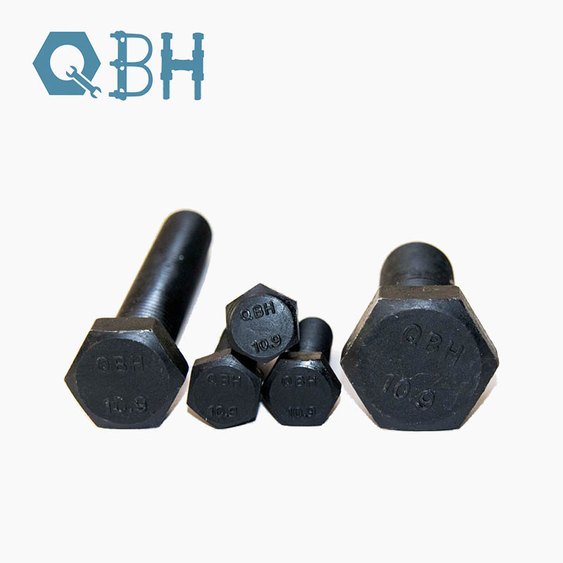 ISO4014 HEX skrutka